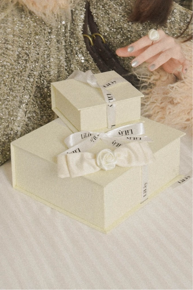 gift wrapping ゚+。.໒꒱°*。