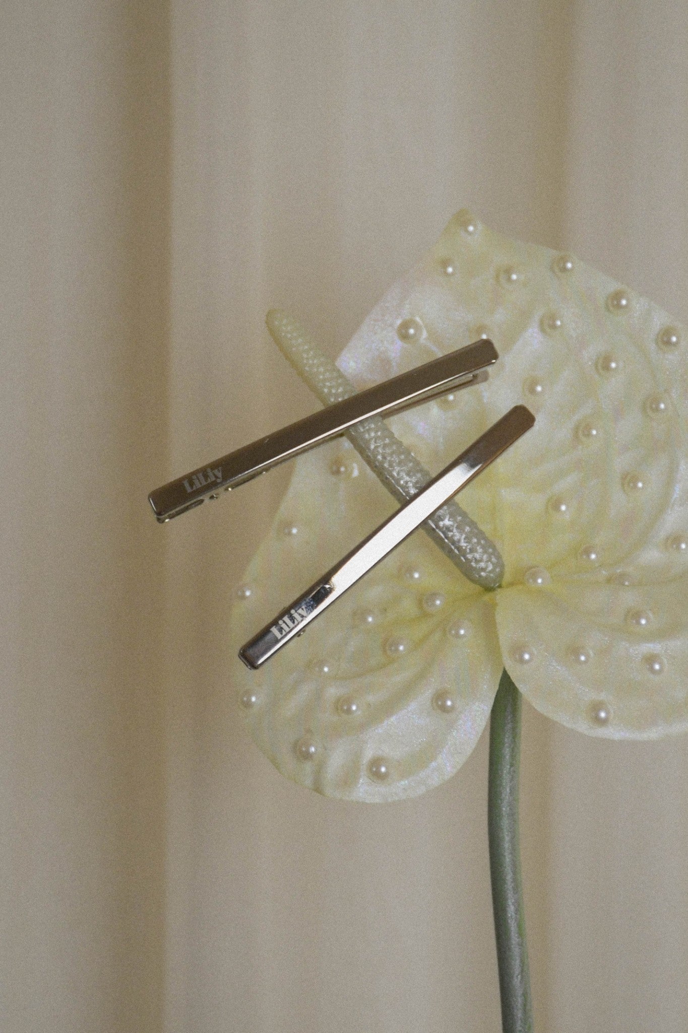 liliy original pin LH-15