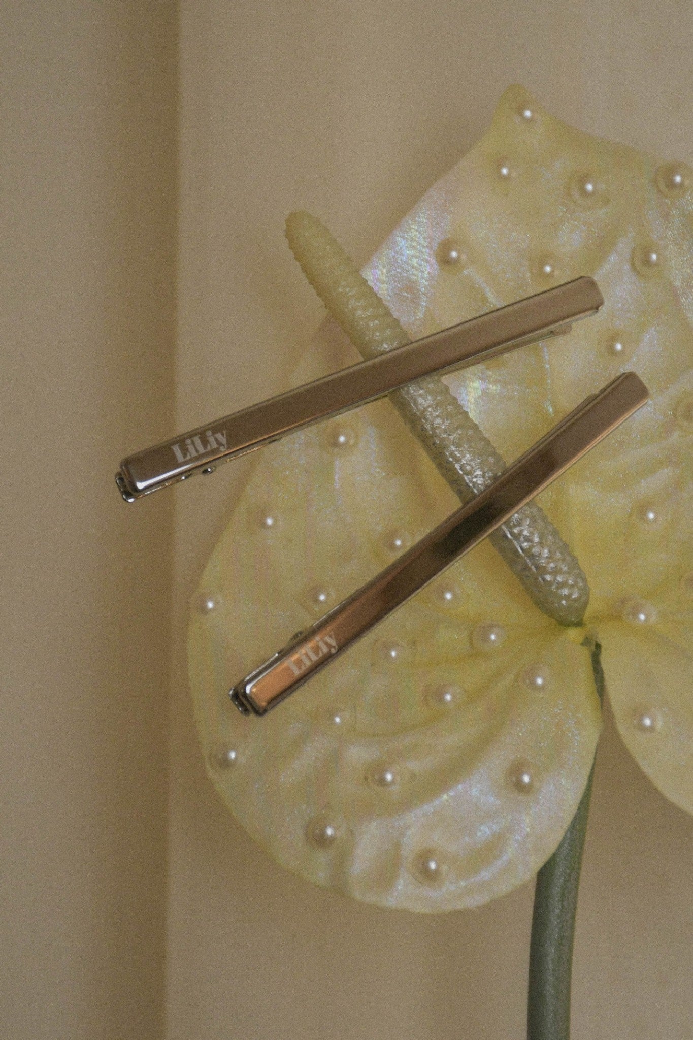 liliy original pin LH-15