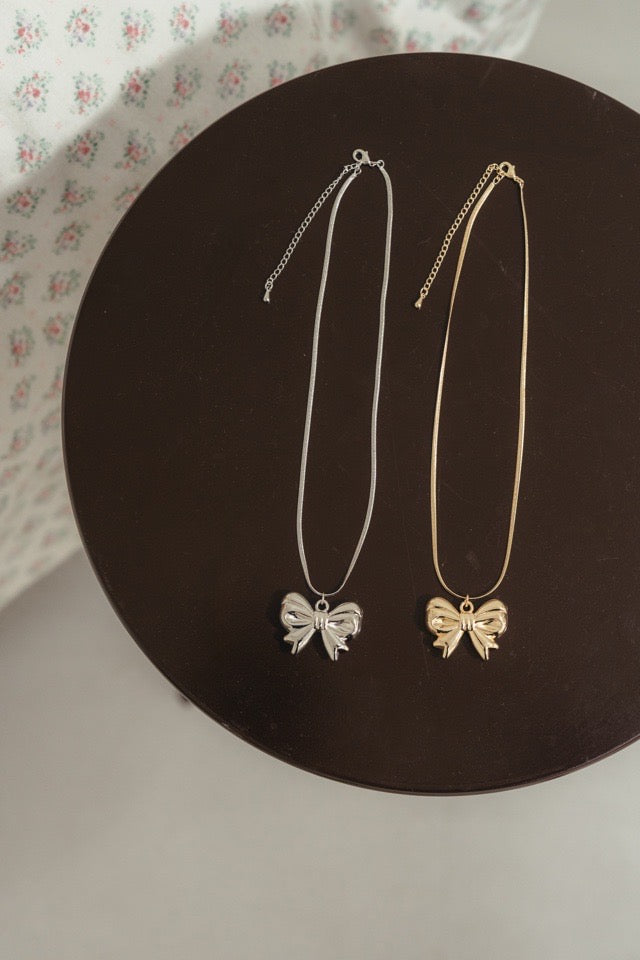 【MIDNIGHT MOMENT】ribbon line necklace ネックレス☆送関税込 MIDNIGHT MOMENT】ribbon thin necklace ネックレス☆送関税込